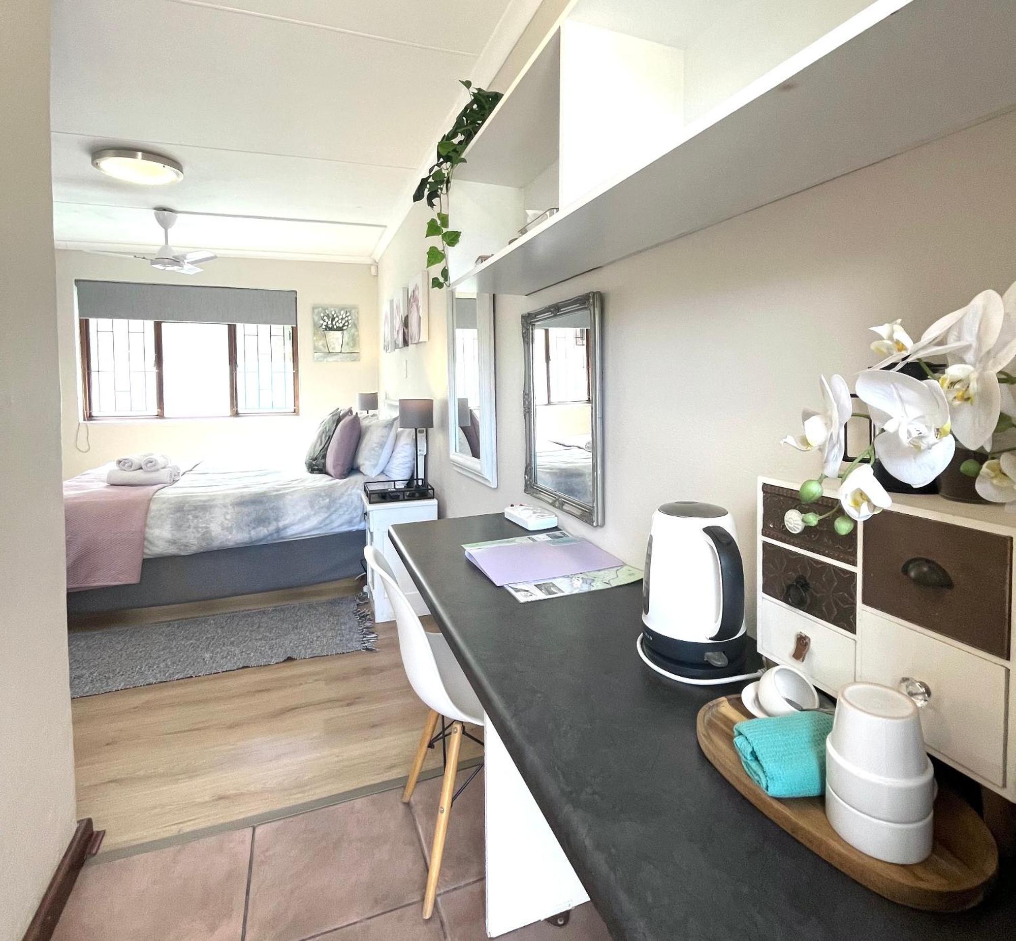 Dolphin Circle Bed And Breakfast Плетенбърг Бей Екстериор снимка